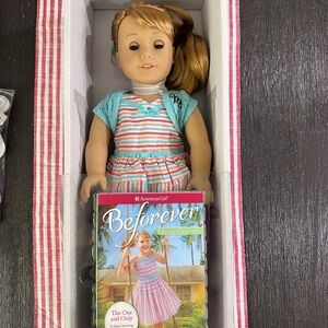 American Girl Doll - Maryellen Larkin - NIB & 5 outfits & her dog Scooter
